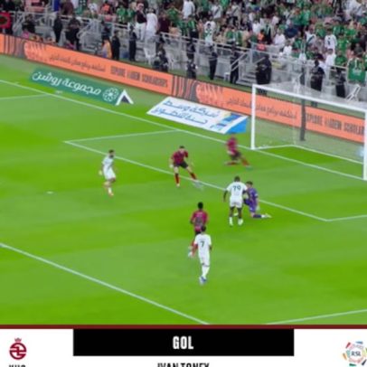 Al Ahli SC vence Al Kholood por 2-0 com gol de Ivan Toney