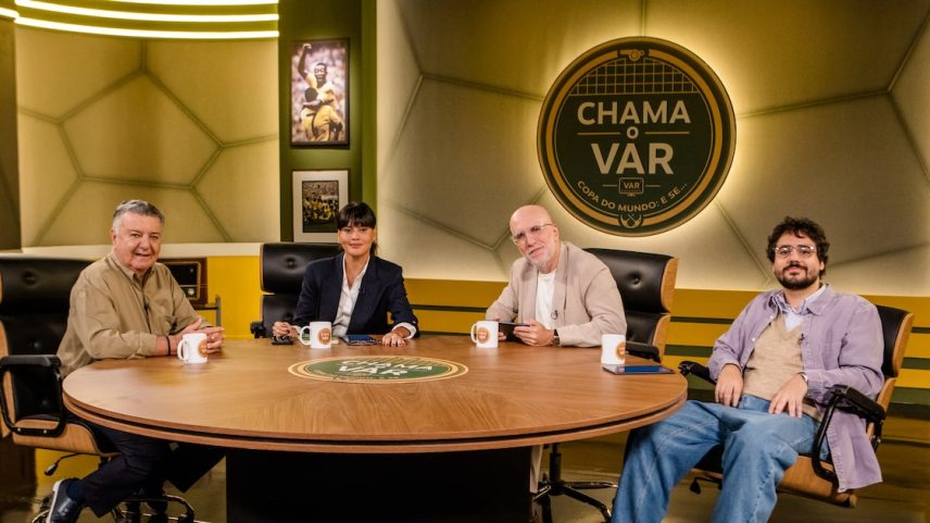 ‘Chama o VAR’: SporTV revisita polêmicas das Copas em programa com Tabet e Arnaldo