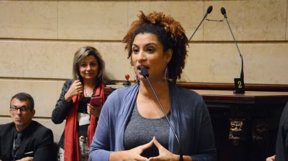 A vereadora Marielle Franco (PSOL) durante discurso na Câmara do Rio de Janeiro em junho de 2017