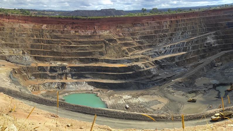 A copper mine in the Democratic Republic of Congo. Image by Fairphone via Flickr (CC BY-SA 2.0).