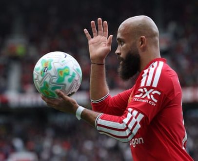 Decisão de mão de Mbeumo foi incorreta, diz Howard Webb ao Nottingham Forest