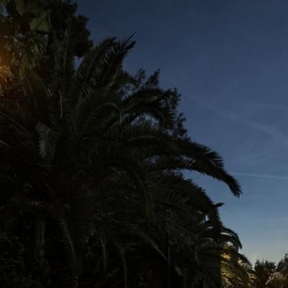 A Praça Victoria, em Atenas, inspira romance sobre Babel das línguas