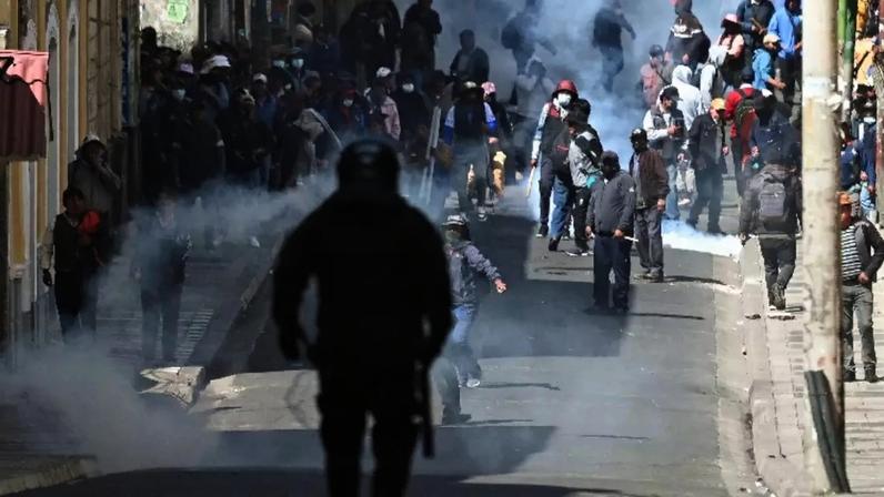 Passeata de protesto em La Paz 18 de maio de 2026 REUTERS/Claudia Morales