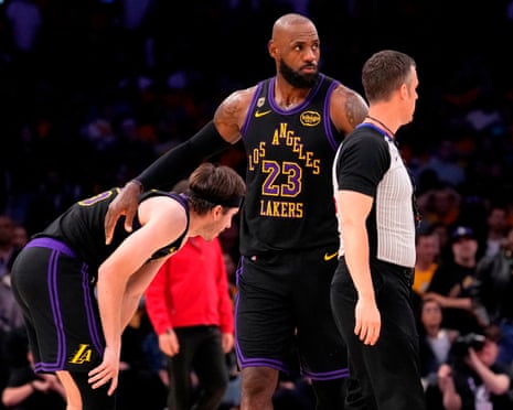 LeBron James não sabe o que vem a seguir após varrida dos Lakers nos playoffs