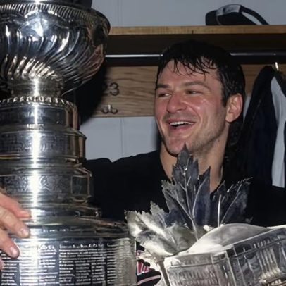 Claude Lemieux, vencedor de quatro Copas Stanley, morre aos 60