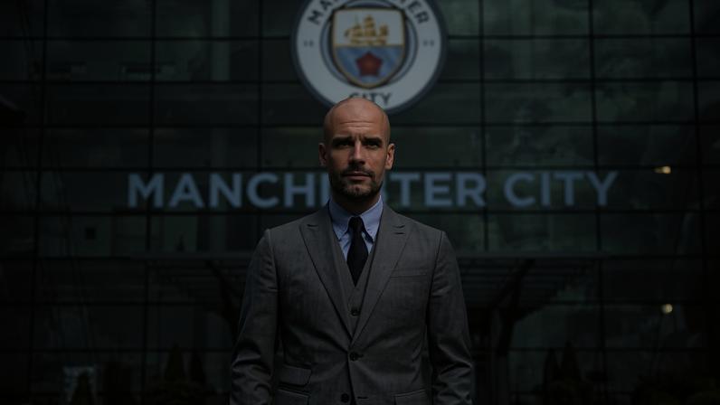 Pep Guardiola é o campeão indiscutível do estilo no banco de reservas