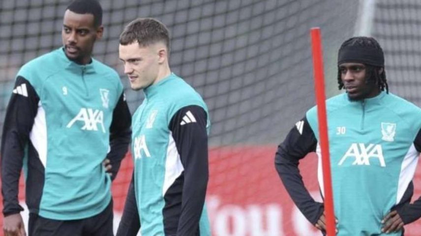 João Pedro durante atividade de preparação do Chelsea –