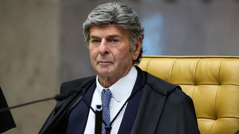 Mesmo com o julgamento paralisado, o ministro Luiz Fux antecipou o voto e concordou com Mendonça