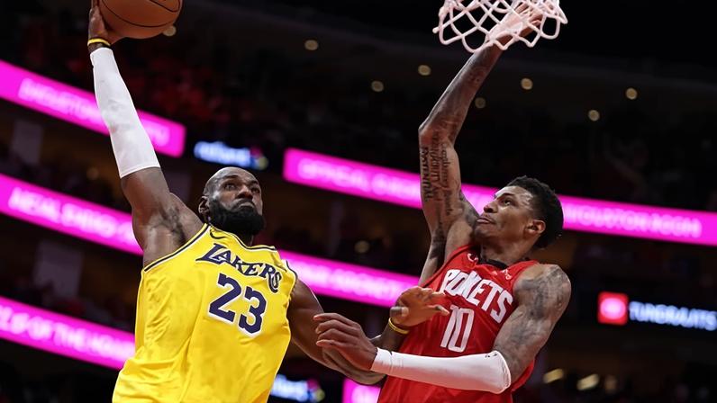 Aos 41, LeBron lidera Lakers em campanha de playoffs histórica