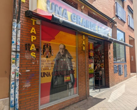The Franco-themed Una Grande Libre bar-restaurant in Madrid’s Usera neighbourhood.