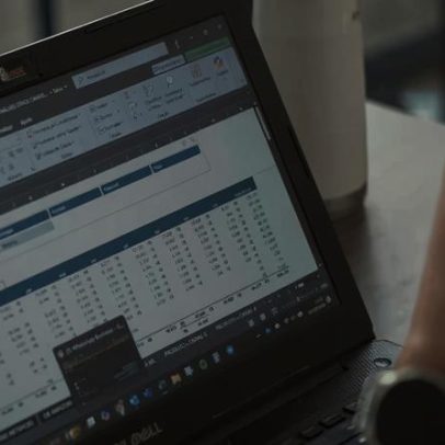 Planilhas ainda sustentam vendas B2B, mas representam risco