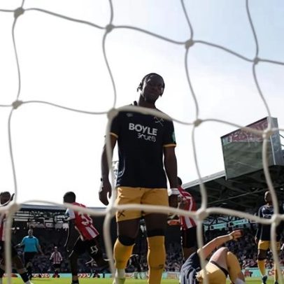 Brentford vence West Ham e abre caminho para o Tottenham