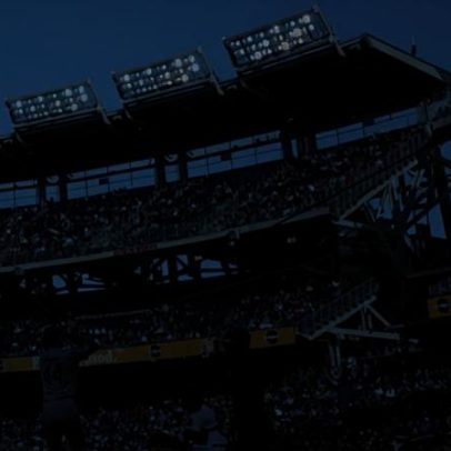 Washington Nationals proíbe torcedor por faixa nacionalista branca Save America