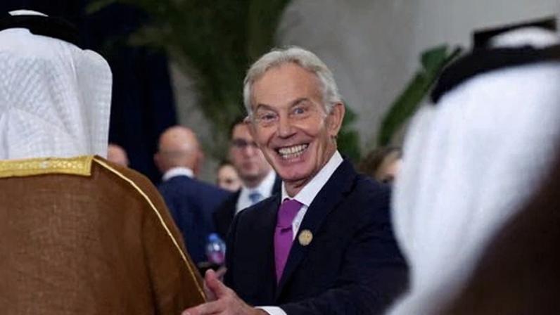 Tony Blair afirma ter tido razão o tempo todo, resumo de Crace