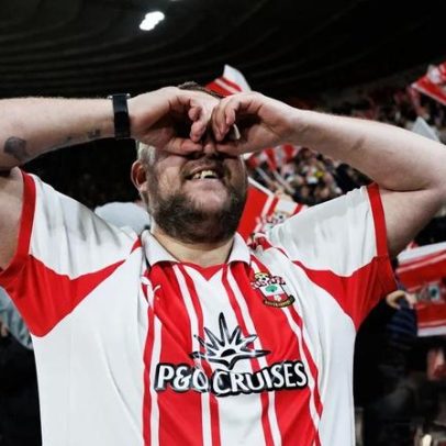 Southampton fica fora da final de playoffs e perde quatro pontos por espionagem
