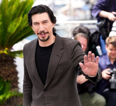 Adam Driver guarda resposta às alegações de Lena Dunham para o livro