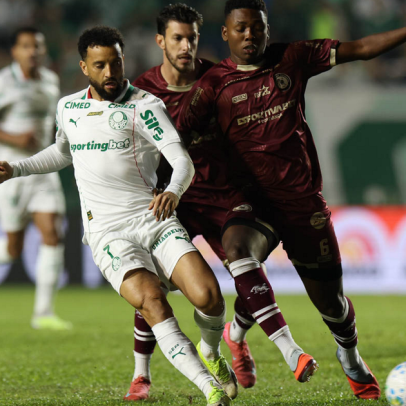 Felipe Anderson elogia atuação do Palmeiras em goleada
