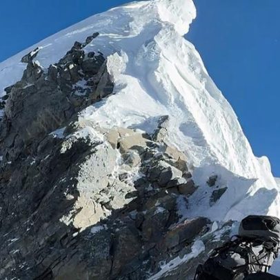 Alpinista americano completa Everest em menos de 10 horas e quebra recorde