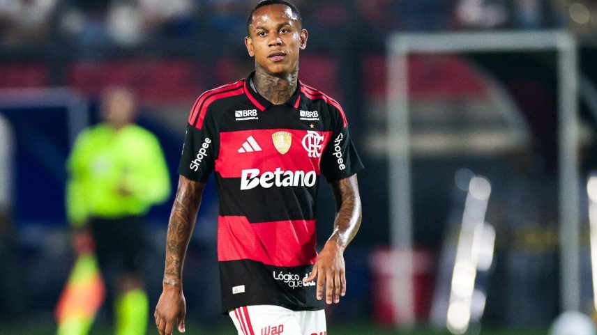 Wallace Yan deve ser vendido na metade do ano (Foto: Gilvan de Souza/Flamengo)