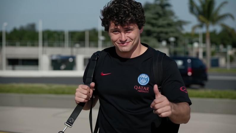 Confira a preparação do Paris Saint-Germain e a viagem da equipe de Luis Enrique até a capital da Hungria antes da final da Champions League contra o Arsenal.