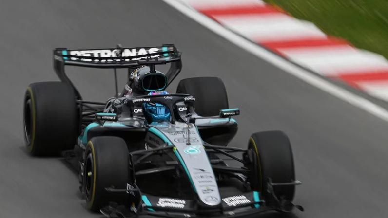 Russell venceu o duelo interno contra Antonelli e larga da pole position no GP do Canadá de Fórmula 1.