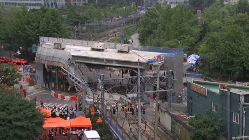Viaduto cede e mata três pessoas na Coreia do Sul