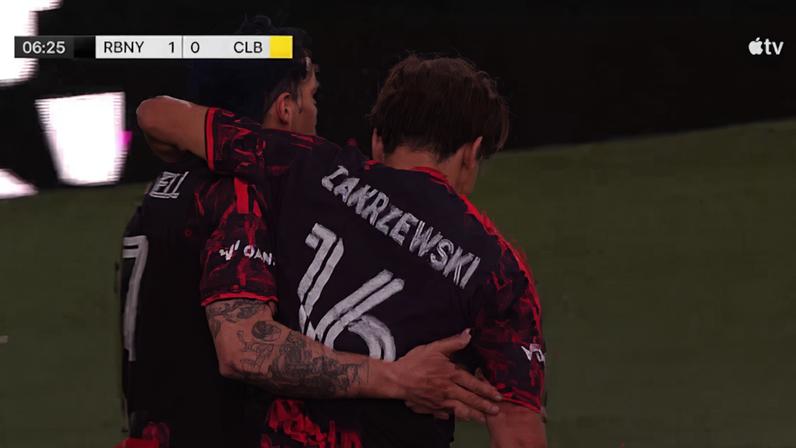 Jovem de 18 anos é o mais novo a marcar hat-trick na MLS