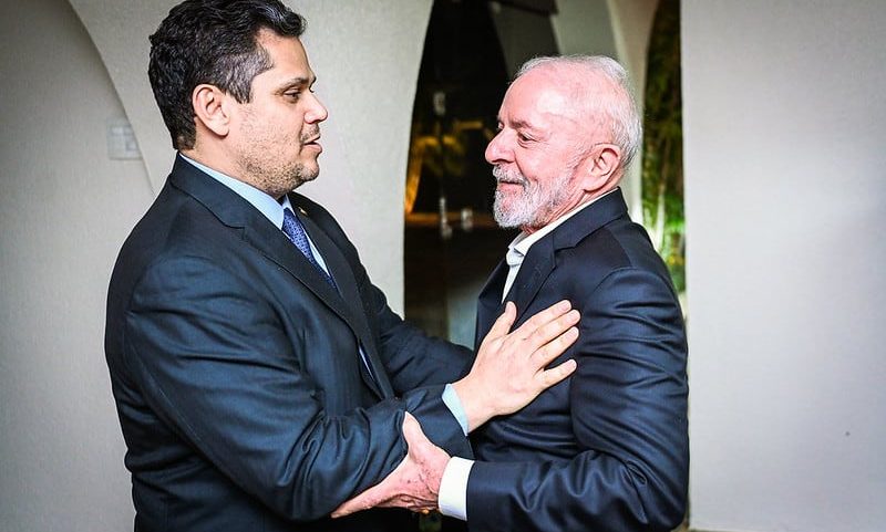 Lula avalia encontro com Alcolumbre pós viagem aos Estados Unidos, onde se reúne na quinta com Trump