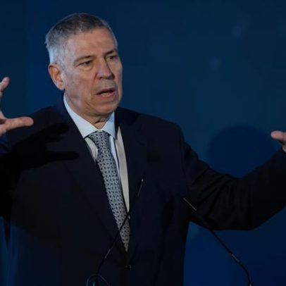 Mozos busca restabelecer pontes entre Indra, Santa Bárbara e Sapa após saída de Escribano