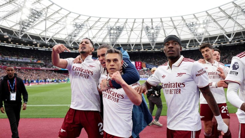 Arsenal vence o West Ham e mantém vantagem na liderança da Premier League