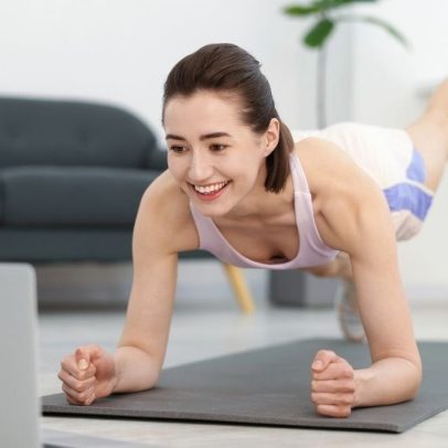 Exercício online melhora saúde cardíaca de sobreviventes de câncer de mama
