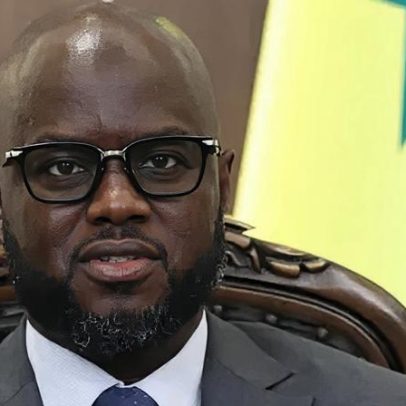 Crise de liderança no Senegal se agrava com renúncia do presidente da Câmara