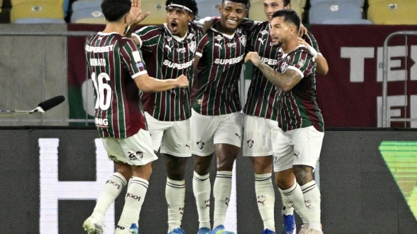 Fluminense comemora gol sobre o São Paulo Campeonato Brasileiro 2026 — Foto: André Durão