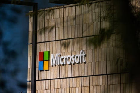 Chefe do escritório da Microsoft em Israel deixa cargo após investigação sobre vínculos com Exército