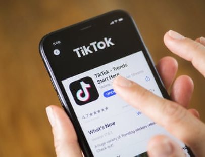 Algoritmo do TikTok favoreceu conteúdo republicano nas eleições de 2024, aponta estudo