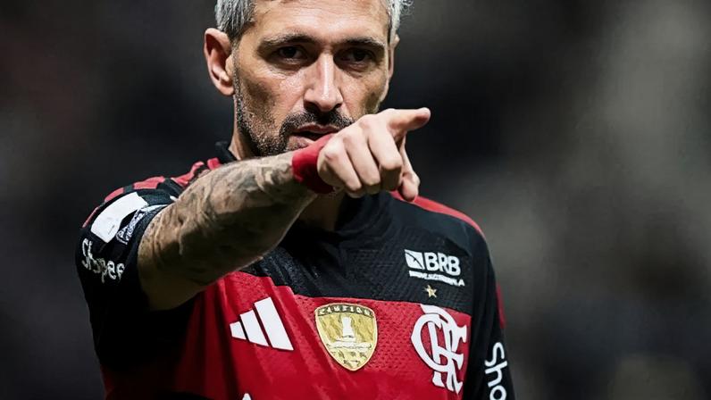 Uniforme 2 seguirá sendo predominantemente branco –
