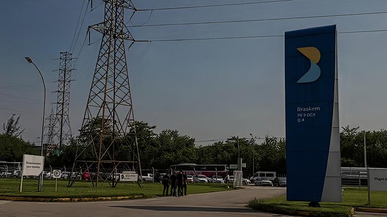 Entrada de planta petroquímica da Braskem em Duque de Caxias — Foto: Maria Magdalena Arrellaga/Bloomberg