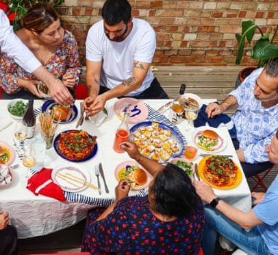 Ottolenghi apresenta formas simples de entreter no verão