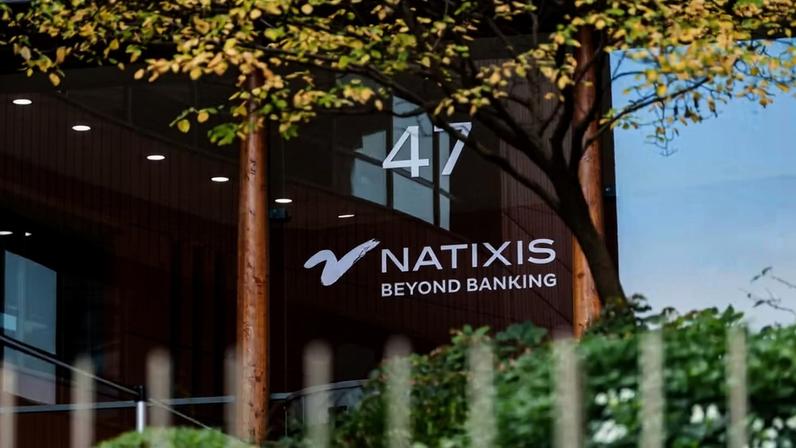 Fachada de prédio do banco Natixis em Paris — Foto: Benjamin Girette/Bloomberg