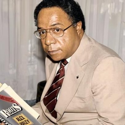 Distrito escolar do Tennessee proíbe Roots de Alex Haley por lei de 2022