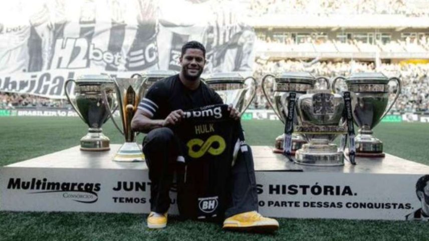 Atlético jogou com um patch na camisa em homenagem a Hulk –