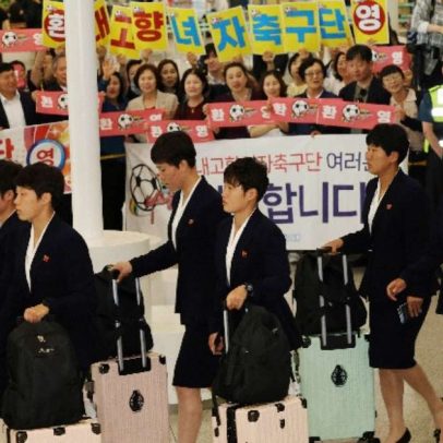 Time feminino da Coreia do Norte chega à Coreia do Sul em meio a tensões