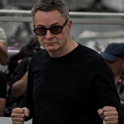 Nicolas Winding Refn desaba em Cannes ao relembrar morte por falha cardíaca