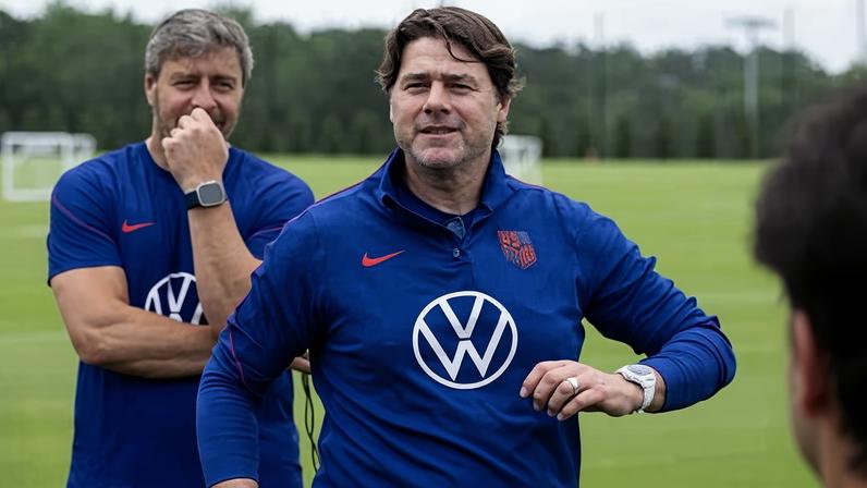 Mauricio Pochettino negocia com o Milan em meio a interesse global
