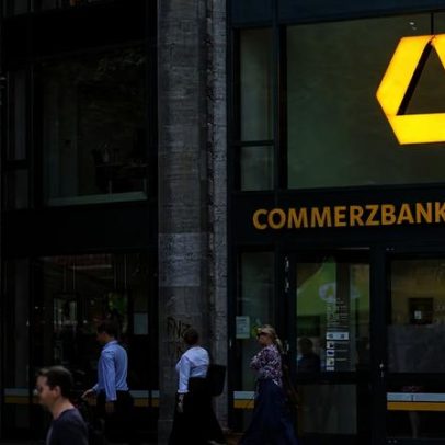 Commerzbank orienta acionistas a não aceitarem oferta do UniCredit