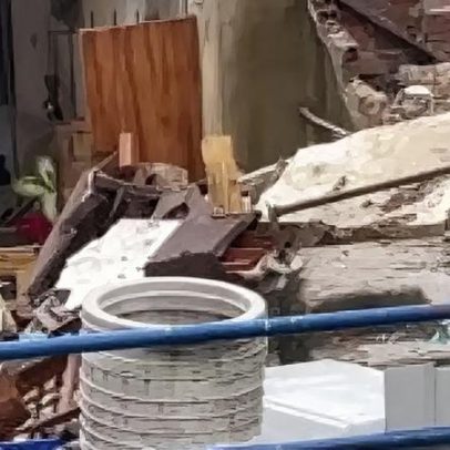Chuva em PE provoca deslizamentos e desabamentos com feridos no Grande Recife