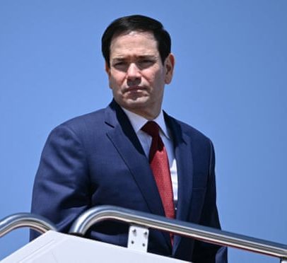 Truque linguístico permite viagem de Rubio à China, sancionado por Pequim