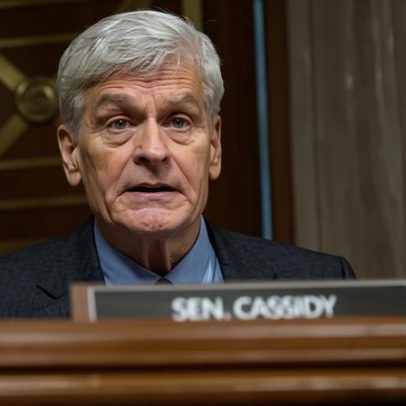 Senador republicano da Louisiana em primária difícil após Trump apoiar adversário