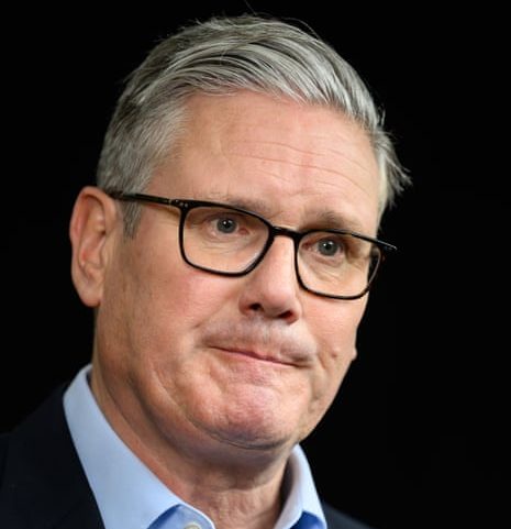 Keir Starmer grimaces