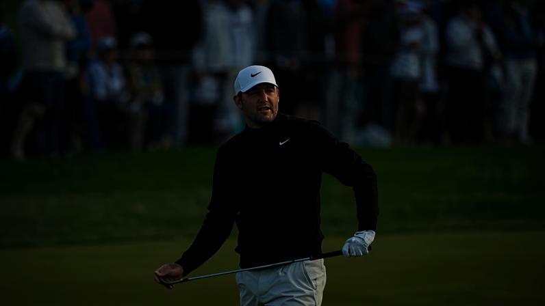 Scheffler segue na caça no US PGA, mesmo com pins tidos como absurdos